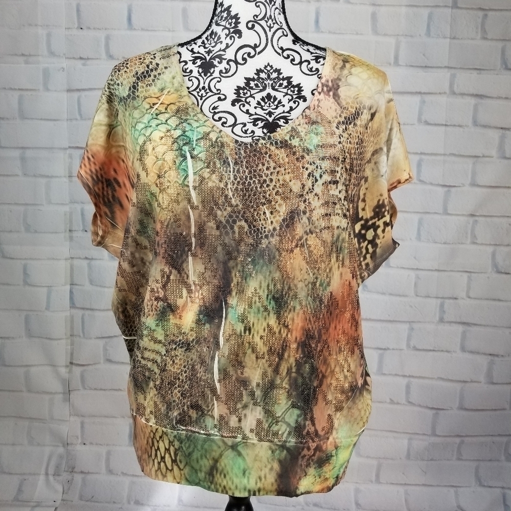 Style & Co short sleeve size small geo print top